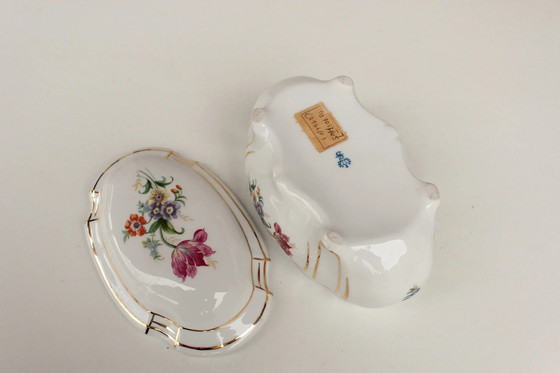 Image 1 of Sitzendorf Porzellan Bonboniere / Schmuckdose / Deckeldose