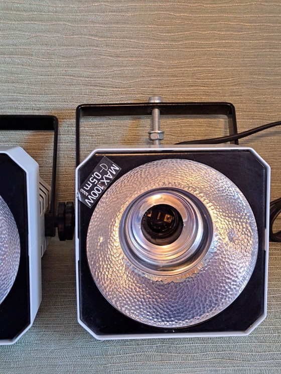 Image 1 of Satz Louis Poulsen Flipper Spots