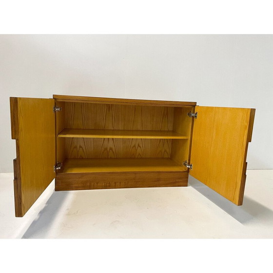 Image 1 of Vintage brutalistisches Lowboard aus Eschenholz, Italien