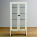 Eisen Medizinschrank aus der Ukraine