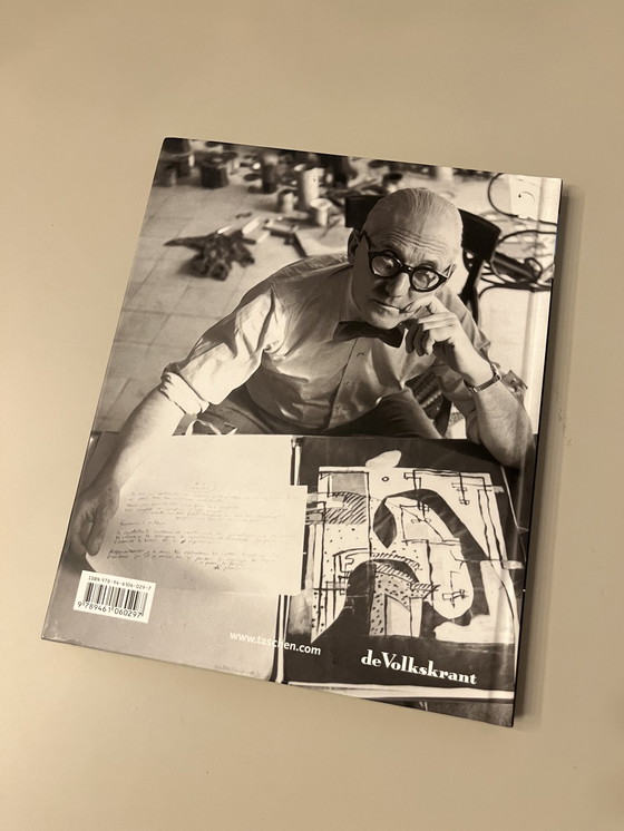 Image 1 of Taschen Le Corbusier -Buch
