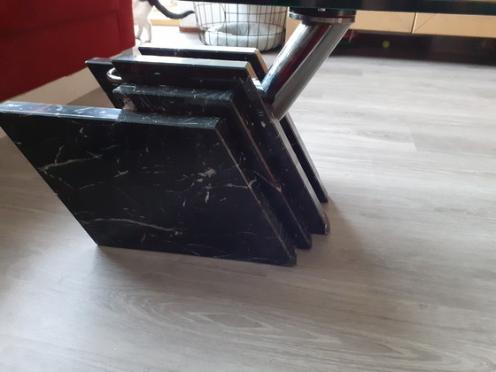 Image 1 of Couchtisch mit Glasplatte und Marmorsockel