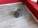 Couchtisch mit Glasplatte und Marmorsockel