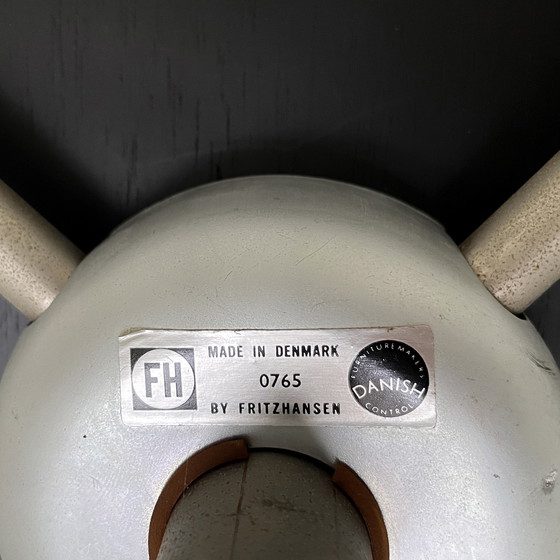 Image 1 of Fritz Hansen, Arne Jacobsen – Drehbarer Schreibtischstuhl