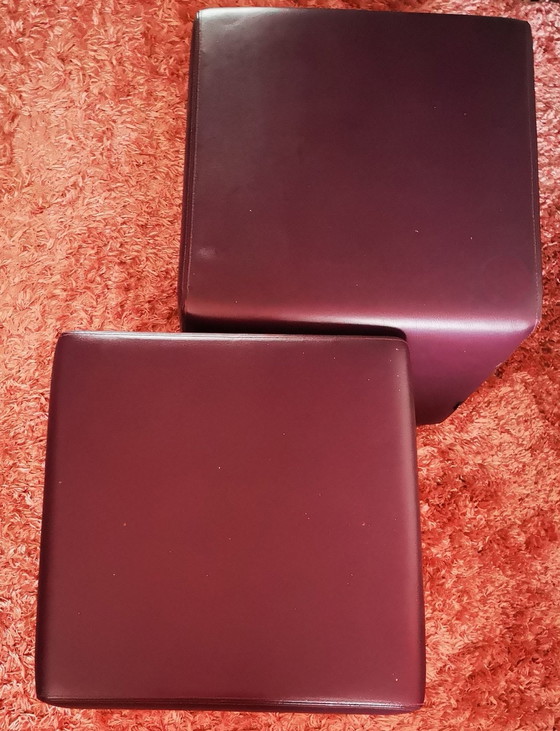 Image 1 of 2x Johanson auberginen-/lilafarbene Sitzpuffs