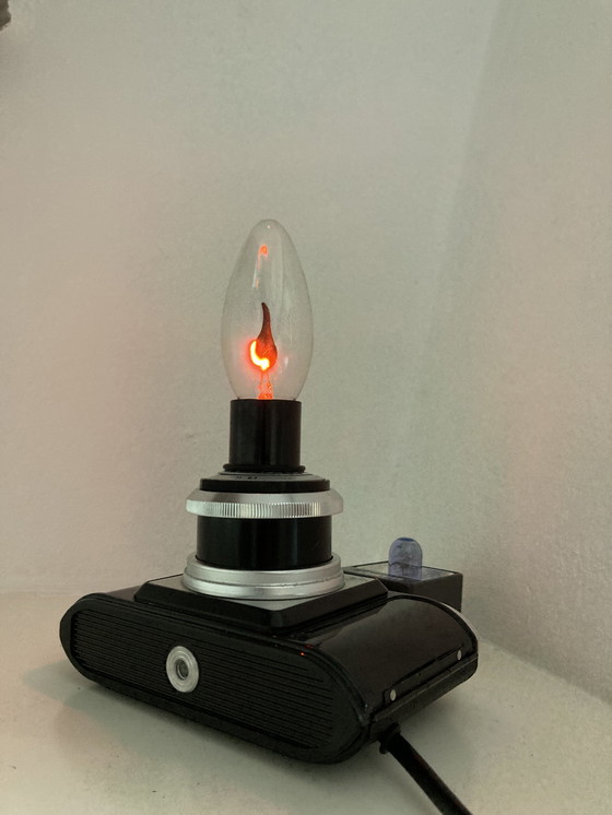 Image 1 of Retro Kameralampe