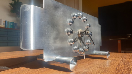 Image 1 of Space Age Tischuhr