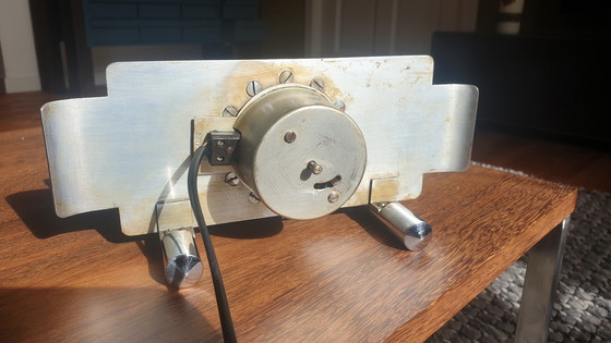 Image 1 of Space Age Tischuhr