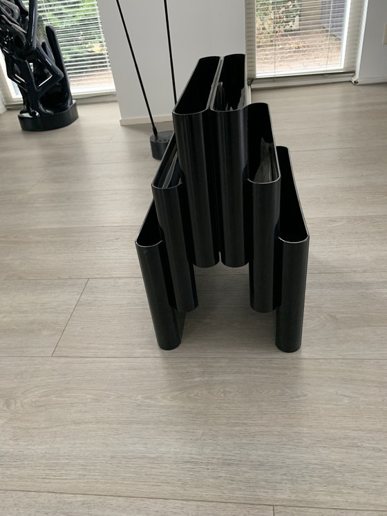 Image 1 of Moderner Zeitschriftenständer