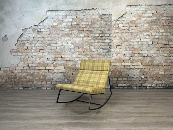 Image 1 of Gus Modern GT Rocker gelb kariert - Sessel