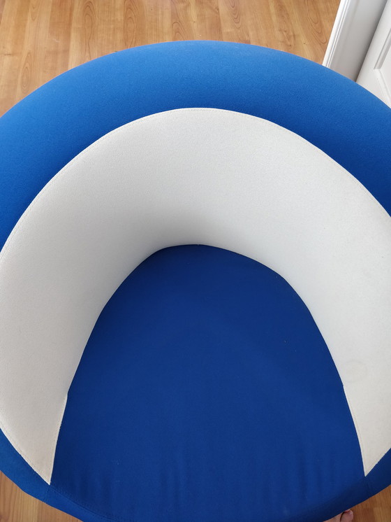 Image 1 of Designstuhl Artifort Kirk blau weiß