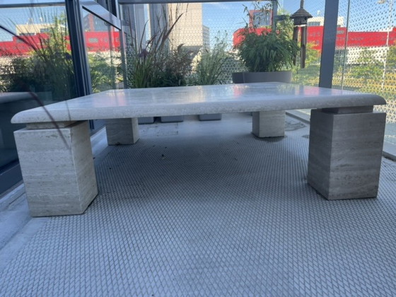 Image 1 of Couchtisch aus Travertin