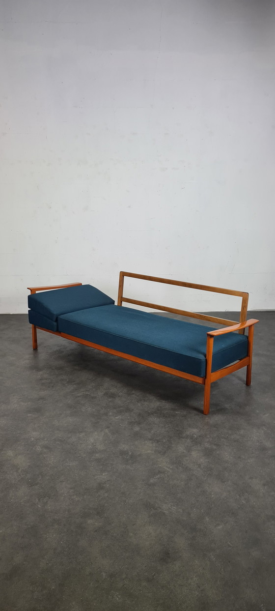 Image 1 of Vintage Schlafsofa