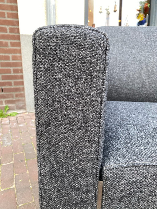 Artifort Mare Sessel Amdall Stoff