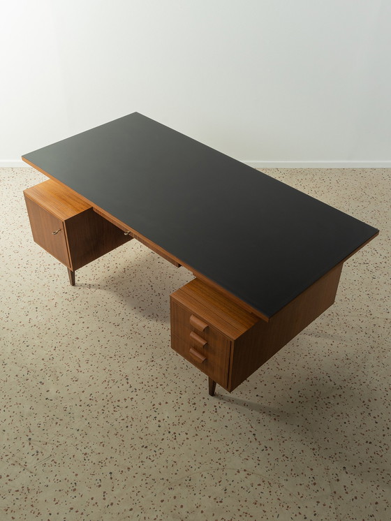 Image 1 of DeWe Schreibtisch