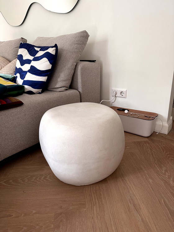 Image 1 of Beistelltisch aus Hartsteinkiesel