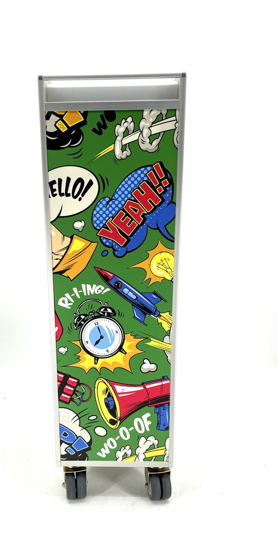 Image 1 of Pop-Art-Flugzeugtrolley