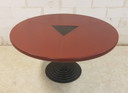Tisch Ø 140 cm mit Sattellederplatte