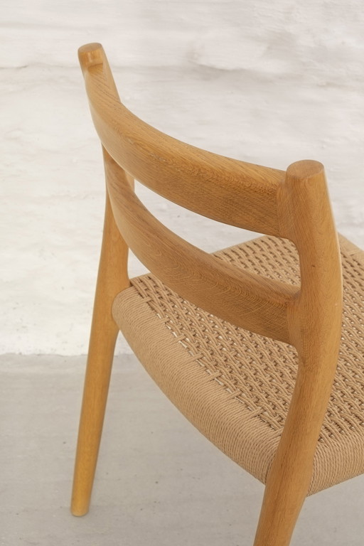 4x Niels Otto Møller Stühle Modell 84 in Eiche