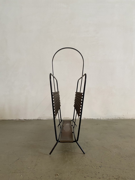 Mathieu Matégot Zeitschriftenständer, Frankreich, 1960er Jahre