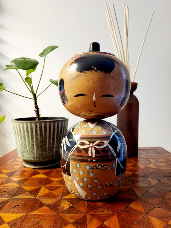 Image 1 of Kokeshi-Puppe, japanische Holzstatue, handbemalt, Kimono, Japan