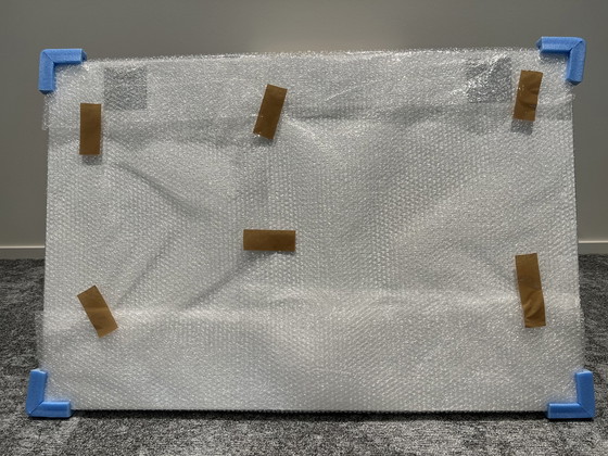 Image 1 of Lippen goldrote Wanddekoration