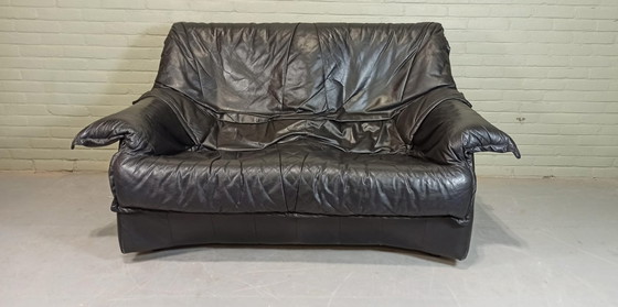 Image 1 of Vintage schwarze 2-Zits-Bank