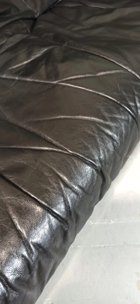 Image 1 of Vintage schwarze 2-Zits-Bank