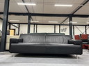 Cloak Sand 3-Sitzer-Sofa aus schwarzem Leder