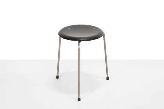 Image 1 of Früher schwarzer Arne Jacobsen DOT 3170 Hocker