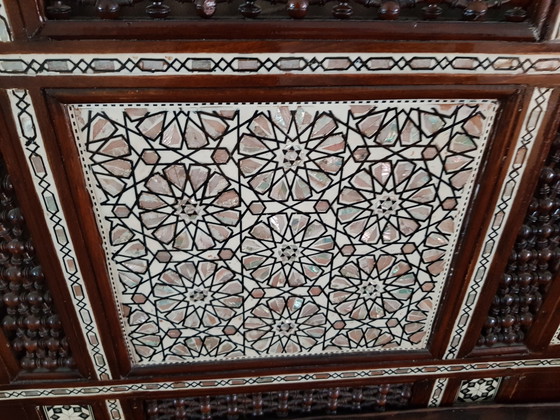 Image 1 of Einzigartiges Hartholzsofa mit Perlmutt