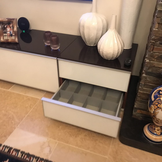 Image 1 of Spektraler TV-Schrank