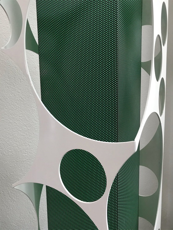 Image 1 of Moderne RGB-Lampe