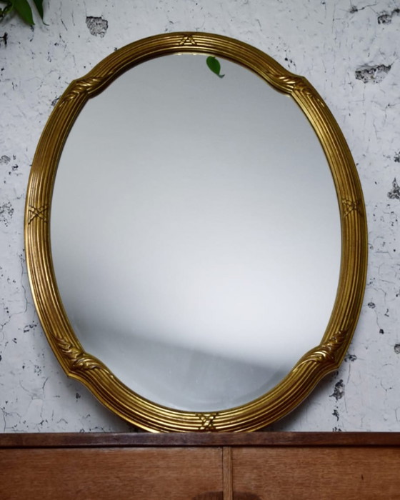 Image 1 of Großer ovaler Vintage Spiegel in Gold - DeKnudt, Belgien