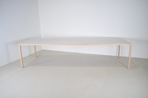 Arco Slim plus Tisch