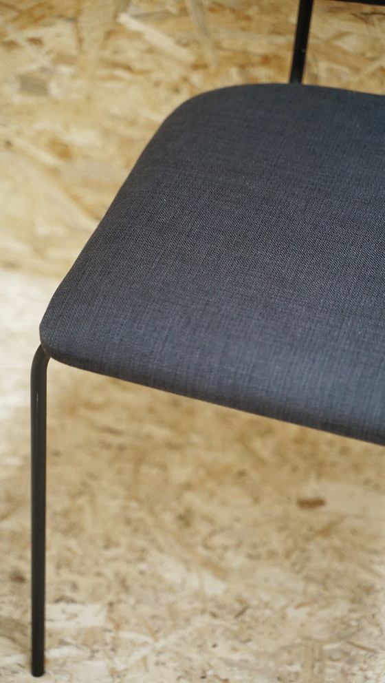 Image 1 of Schwarzer Stuhl