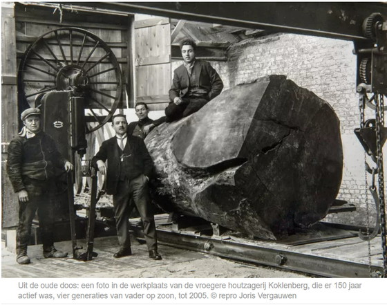 Image 1 of Industrieller Couchtisch aus Gusseisen