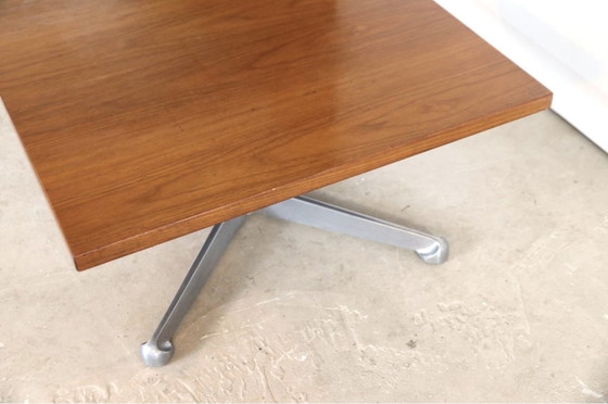 Image 1 of Osvaldo Borsani für Tecno Couchtisch