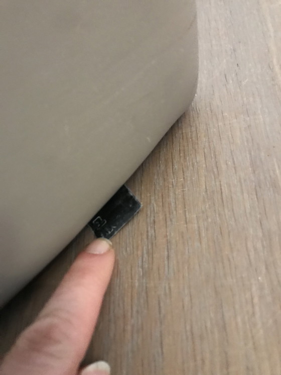 Image 1 of Leolux Bora Hocker Hocker