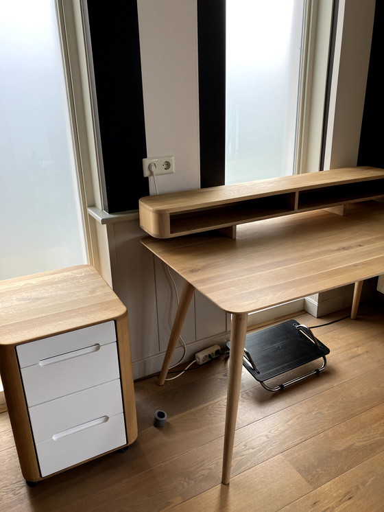 Image 1 of Gaza-Schreibtisch