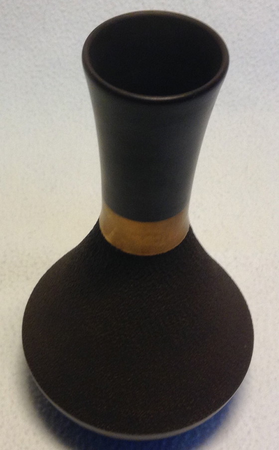 Image 1 of Wedgwood Black Basalt Brutalist Vase von 1966