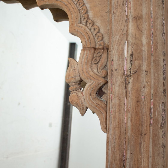 Image 1 of Aus Holz geschnitzter orientalischer Spiegel