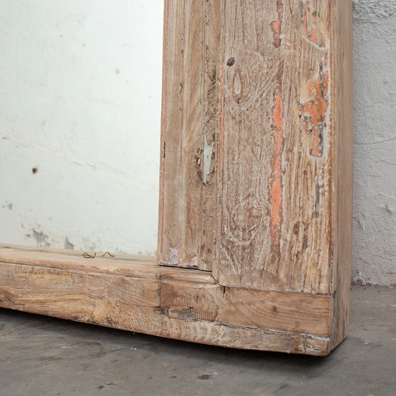 Image 1 of Aus Holz geschnitzter orientalischer Spiegel