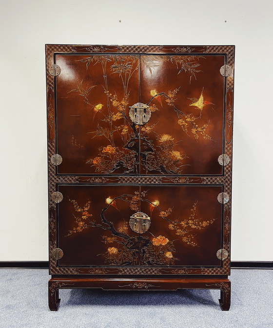 Image 1 of Vintage chinesischer Brautschrank