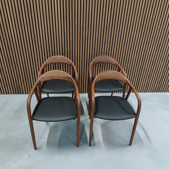 Image 1 of Artisan Neva Stuhl