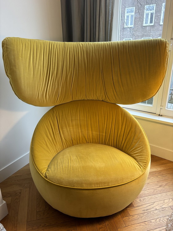 Image 1 of Moooi Hana Ohrensessel