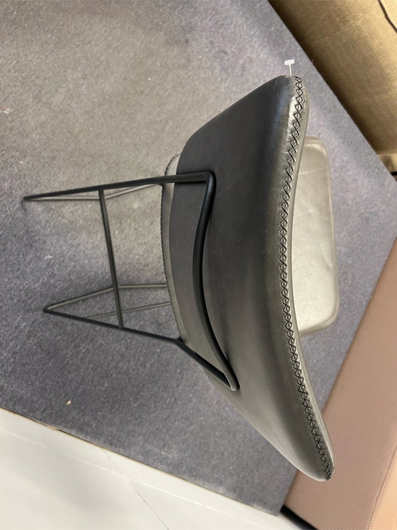 Image 1 of Bert Plantagie Kiko Barstuhl