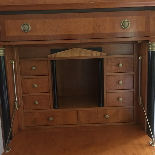 Italienischer Sekretär