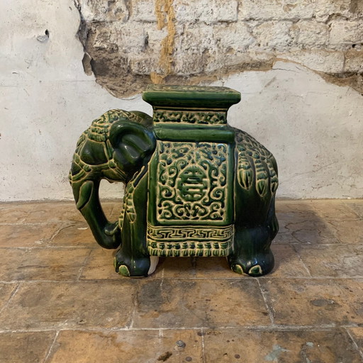 Elefanten-Pflanzenhalter/Beistelltisch aus Keramik aus den 1970er Jahren