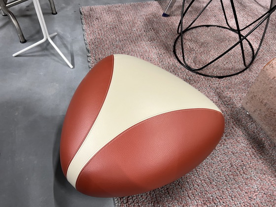 Image 1 of Leolux Pallone Fußhocker Terra Cremeweißes Leder